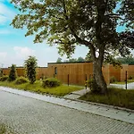 Bed & Bike - Domki, Sauna, Jacuzzi & Rowery Campsite *