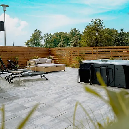 Bed & Bike - Domki, Sauna, Jacuzzi & Rowery