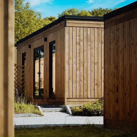 Κάμπινγκ Bed & Bike - Domki, Sauna, Jacuzzi & Rowery Trzęsacz