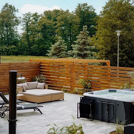 Bed & Bike - Domki, Sauna, Jacuzzi & Rowery Parque de Campismo