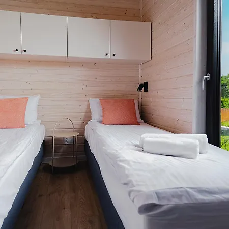 Bed & Bike - Domki, Sauna, Jacuzzi & Rowery טרצ'סאץ'