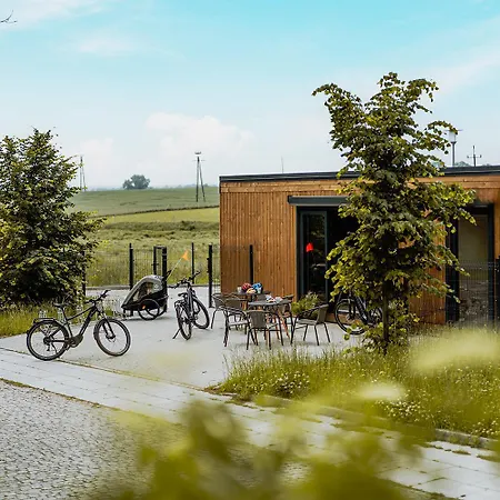 Bed & Bike - Domki, Sauna, Jacuzzi & Rowery אתר קמפינג טרצ'סאץ'