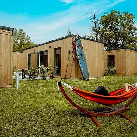 Bed & Bike - Domki, Sauna, Jacuzzi & Rowery * Trzęsacz