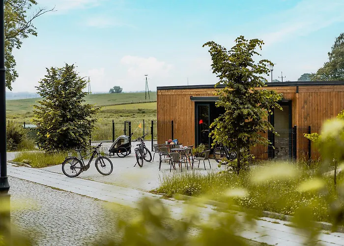 Bed & Bike - Domki, Sauna, Jacuzzi & Rowery Кемпинг Тшенсач