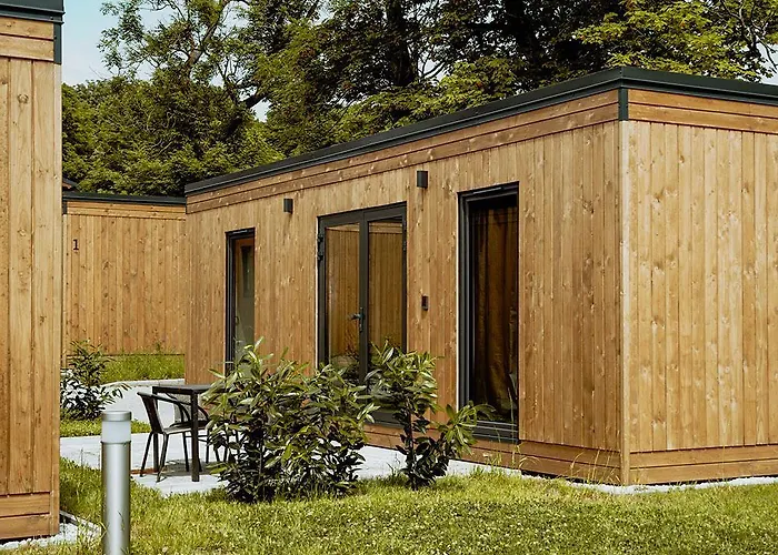 Bed & Bike - Domki, Sauna, Jacuzzi & Rowery Кемпинг